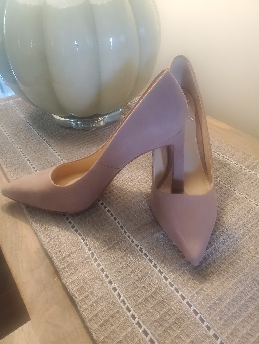 Vince Camuto Classic Pointed Toe High Heel Suede Pump - Size 9
